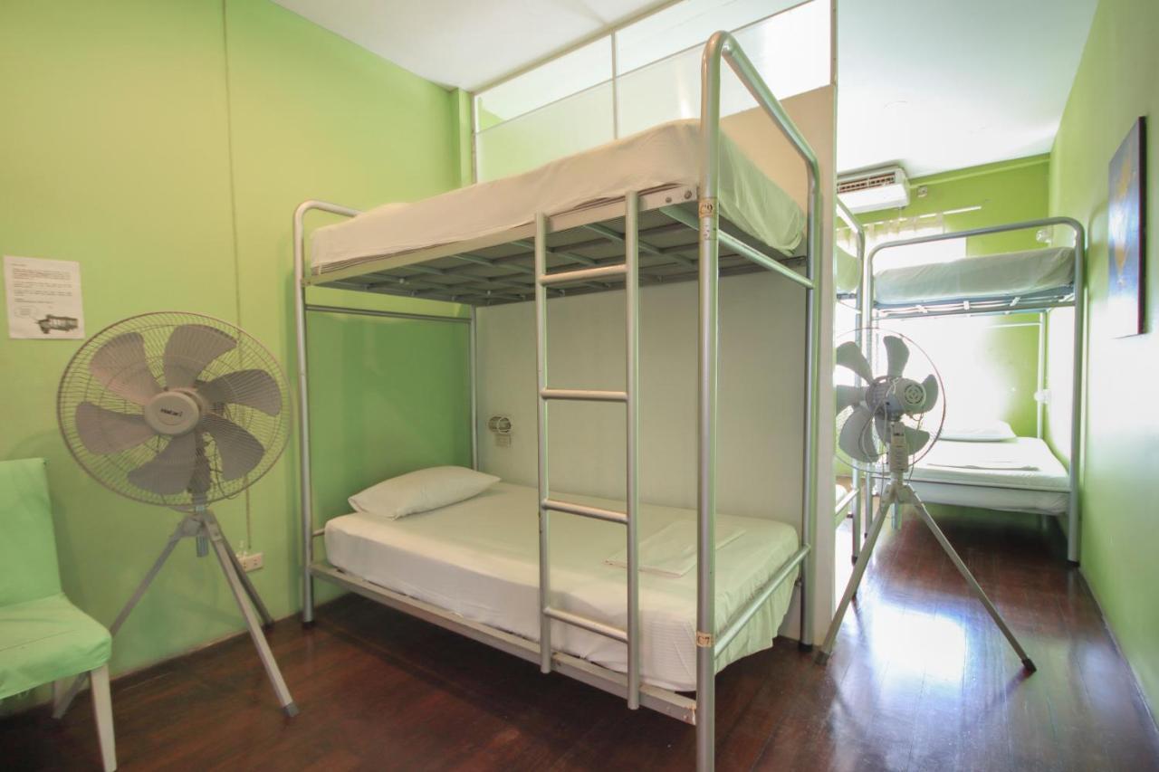 Oyo 1054 Phuket Backpacker Hostel Exteriér fotografie