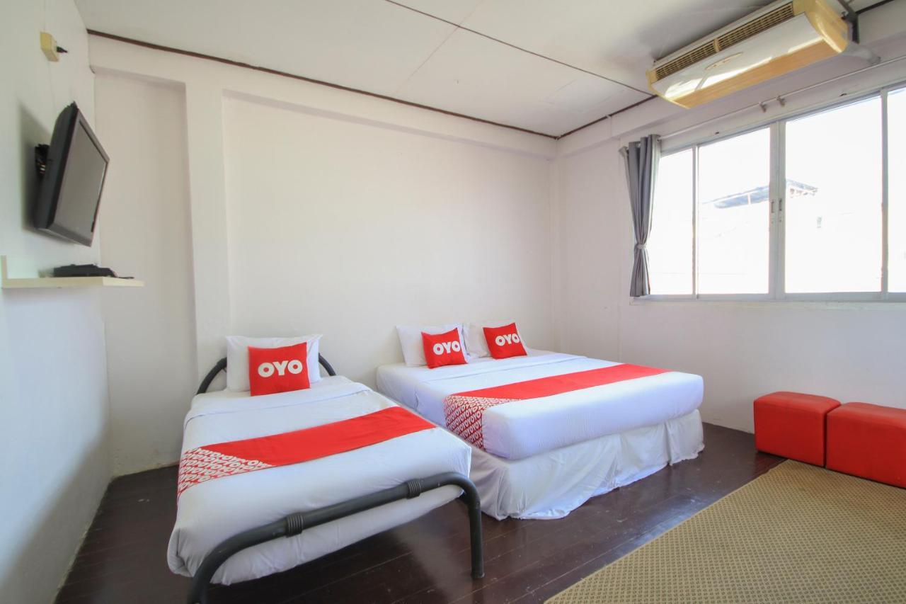 Oyo 1054 Phuket Backpacker Hostel Exteriér fotografie