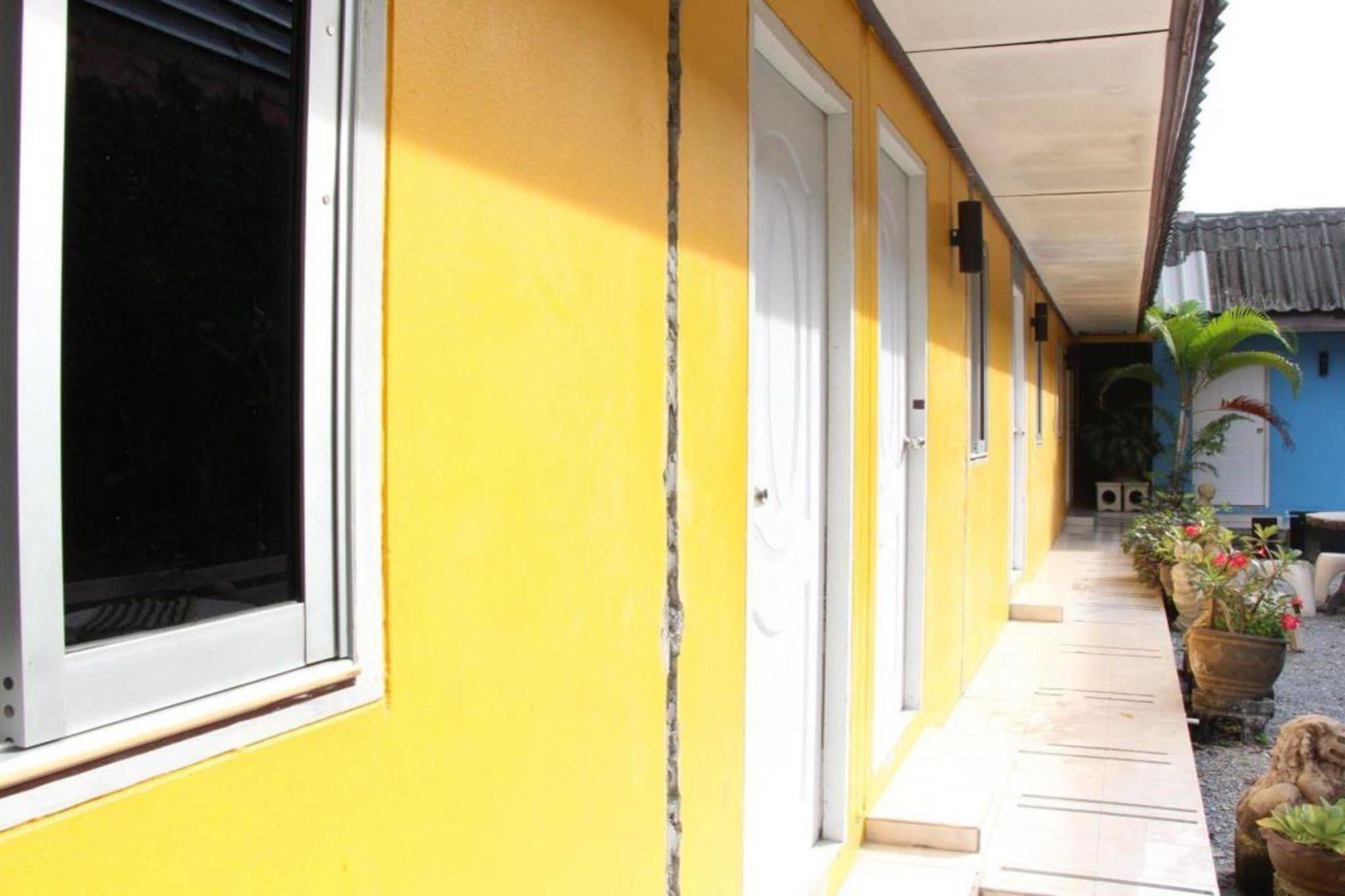 Oyo 1054 Phuket Backpacker Hostel Exteriér fotografie